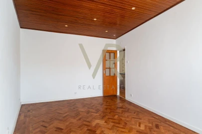 Apartamento T2 para Venda em Águas Livres