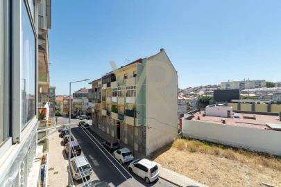 Apartamento T2 para Venda em Águas Livres