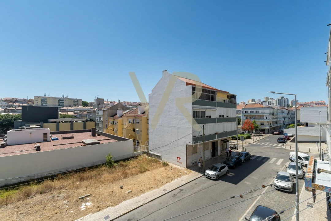 Apartamento T2 para Venda em Águas Livres Foto 23