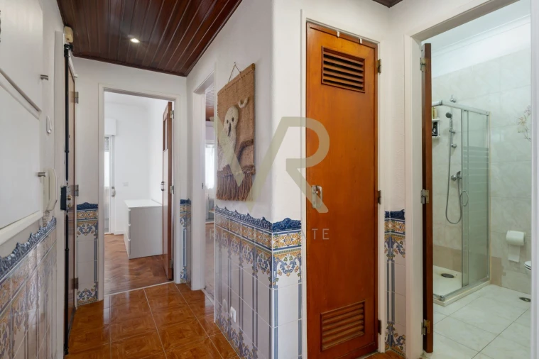 Apartamento T2 para Venda em Águas Livres Foto 7