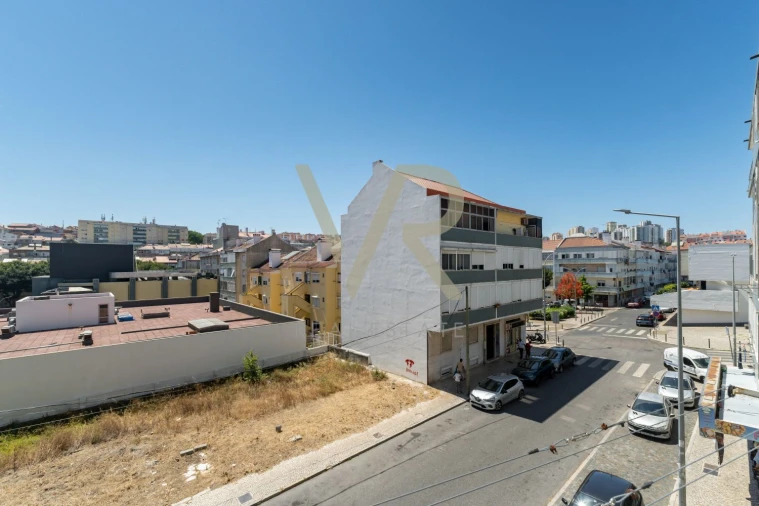 Apartamento T2 para Venda em Águas Livres Foto 23