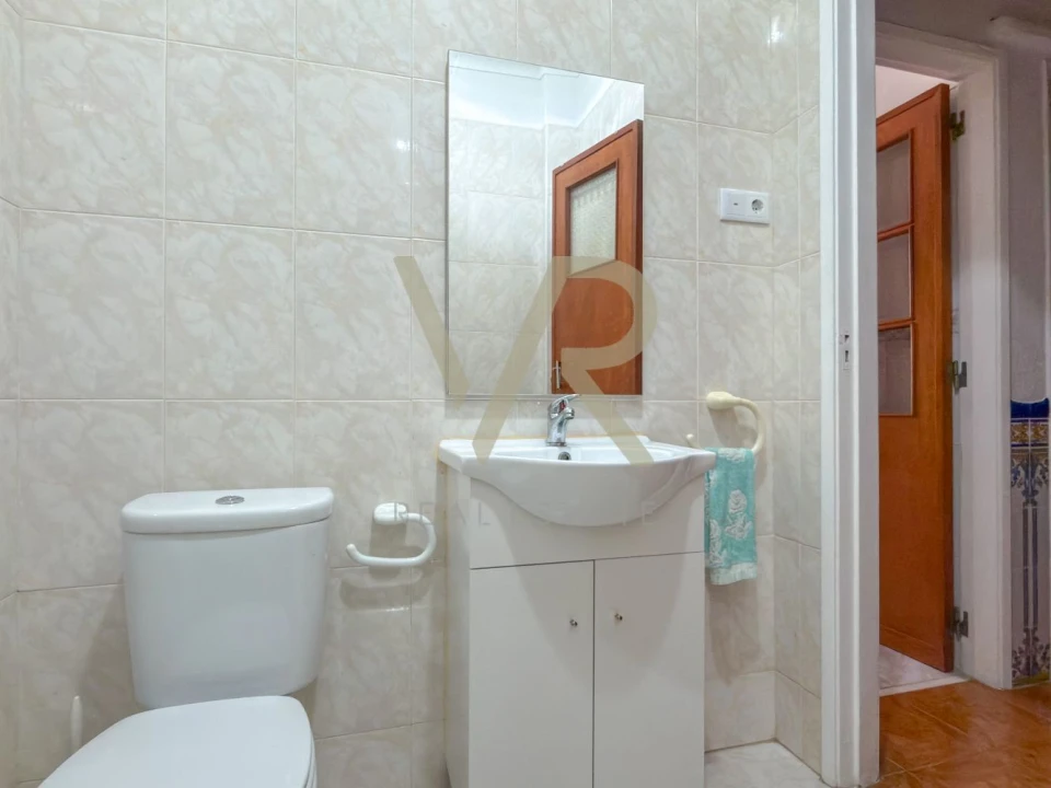 Apartamento T2 para Venda em Águas Livres Foto 9