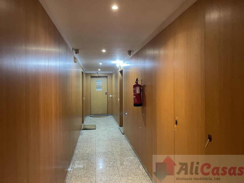 Apartamento T2 para Venda em Santa Maria da Feira, Travanca, Sanfins e Espargo Foto 32