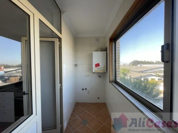 Apartamento T2 para Venda em Santa Maria da Feira, Travanca, Sanfins e Espargo