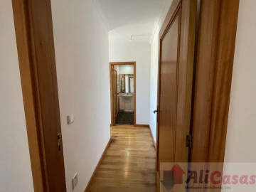 Apartamento T2 para Venda em Santa Maria da Feira, Travanca, Sanfins e Espargo