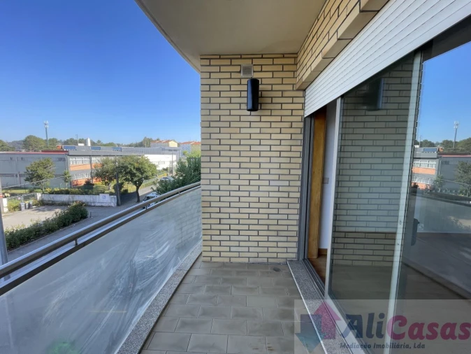 Apartamento T2 para Venda em Santa Maria da Feira, Travanca, Sanfins e Espargo Foto 6