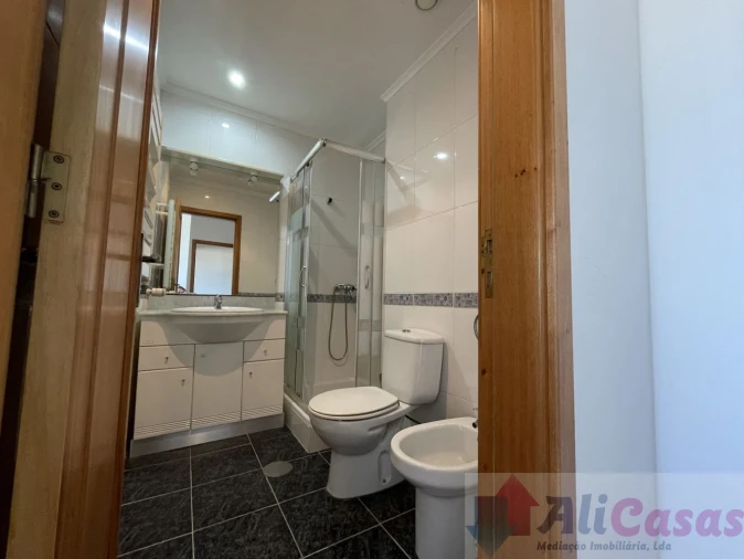 Apartamento T2 para Venda em Santa Maria da Feira, Travanca, Sanfins e Espargo Foto 17