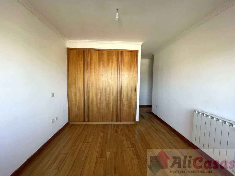 Apartamento T2 para Venda em Santa Maria da Feira, Travanca, Sanfins e Espargo Foto 24