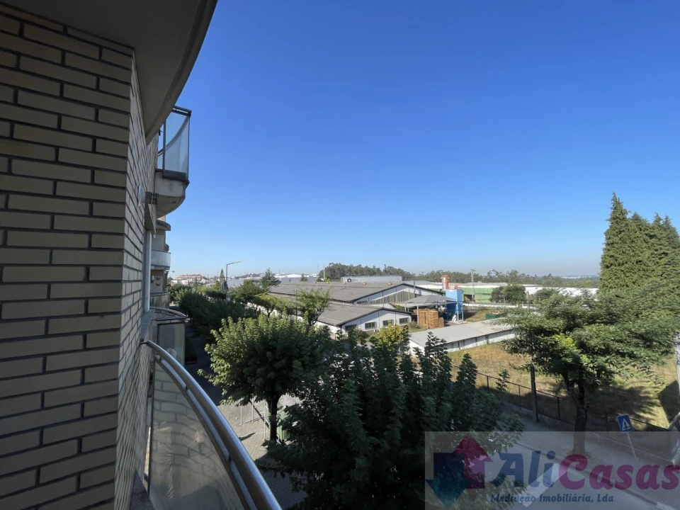 Apartamento T2 para Venda em Santa Maria da Feira, Travanca, Sanfins e Espargo Foto 14
