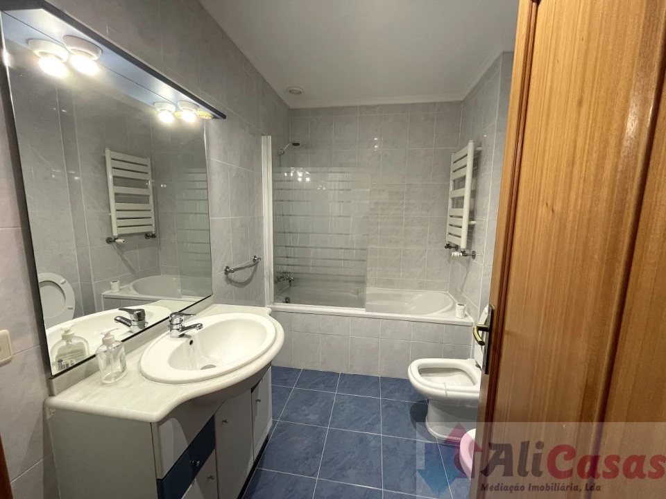 Apartamento T2 para Venda em Santa Maria da Feira, Travanca, Sanfins e Espargo Foto 10