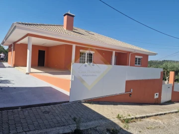 Moradia T3 para Venda em Canedo, Vale e Vila Maior
