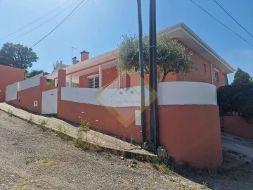Moradia T3 para Venda em Canedo, Vale e Vila Maior