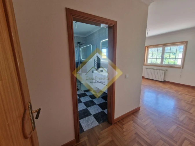 Moradia T3 para Venda em Canedo, Vale e Vila Maior Foto 18