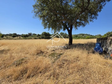 Terreno para Venda em Escalos de Cima e Lousa