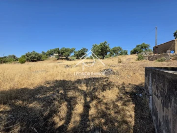 Terreno para Venda em Escalos de Cima e Lousa