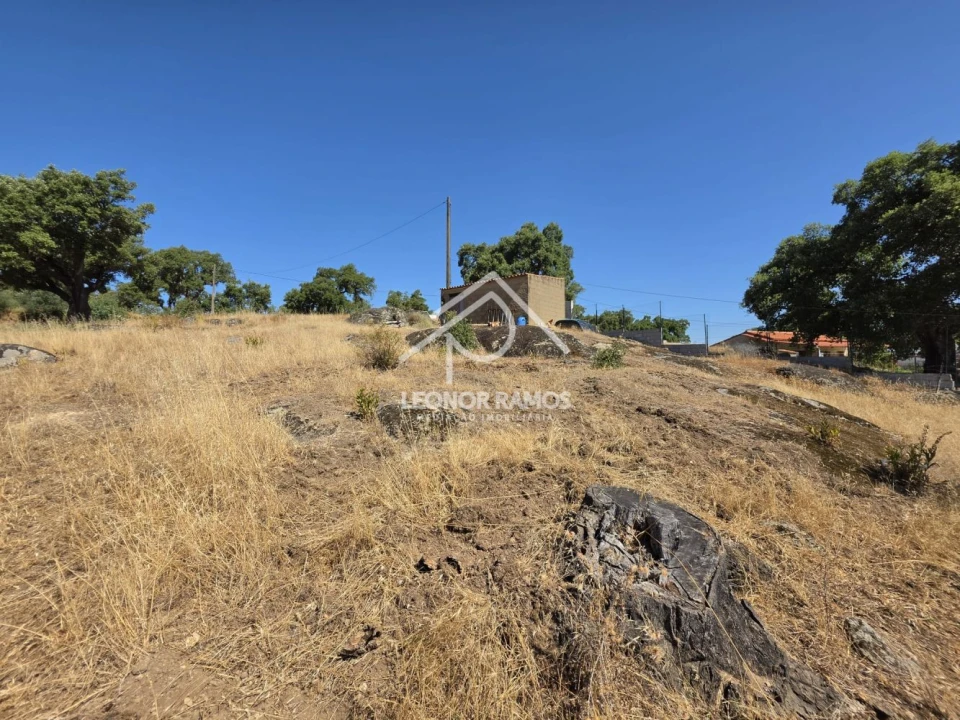 Terreno para Venda em Escalos de Cima e Lousa Foto 22