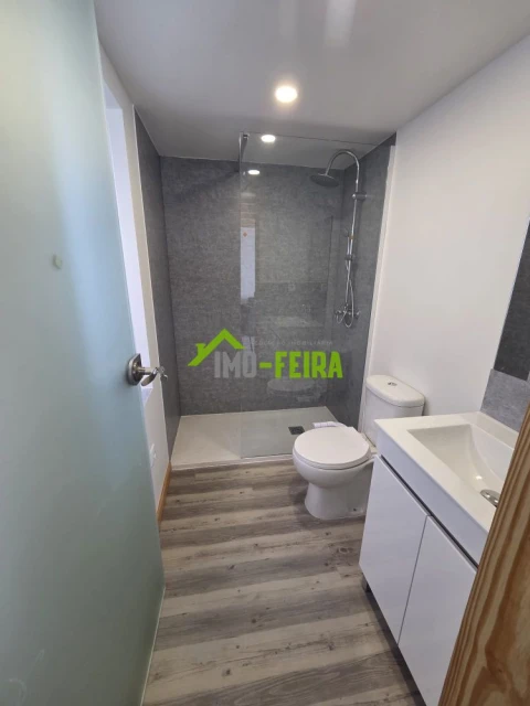 Apartamento T5 para Venda em Sanguedo