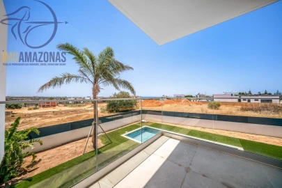 Moradia T4 para Venda em Alcantarilha e Pêra