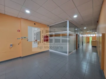 Loja para Arrendamento em Odivelas