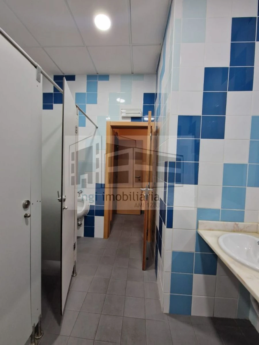 Loja para Arrendamento em Odivelas Foto 15