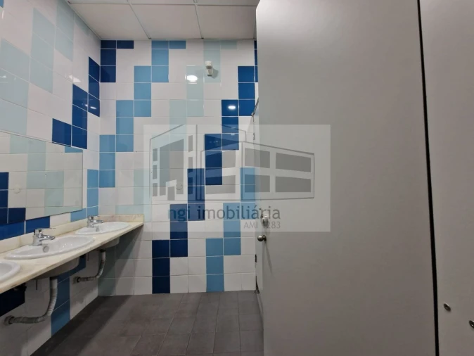 Loja para Arrendamento em Odivelas Foto 14