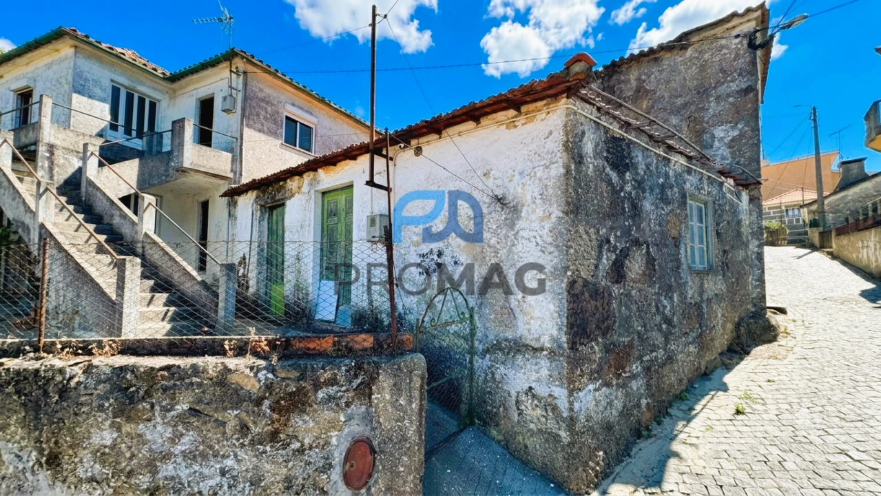 Moradia T3 para Venda em Souselo Foto 3