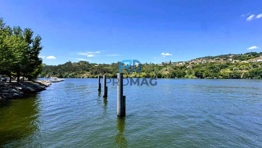 Moradia T3 para Venda em Souselo Foto 52