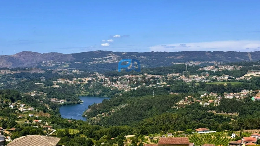 Moradia T3 para Venda em Souselo Foto 42