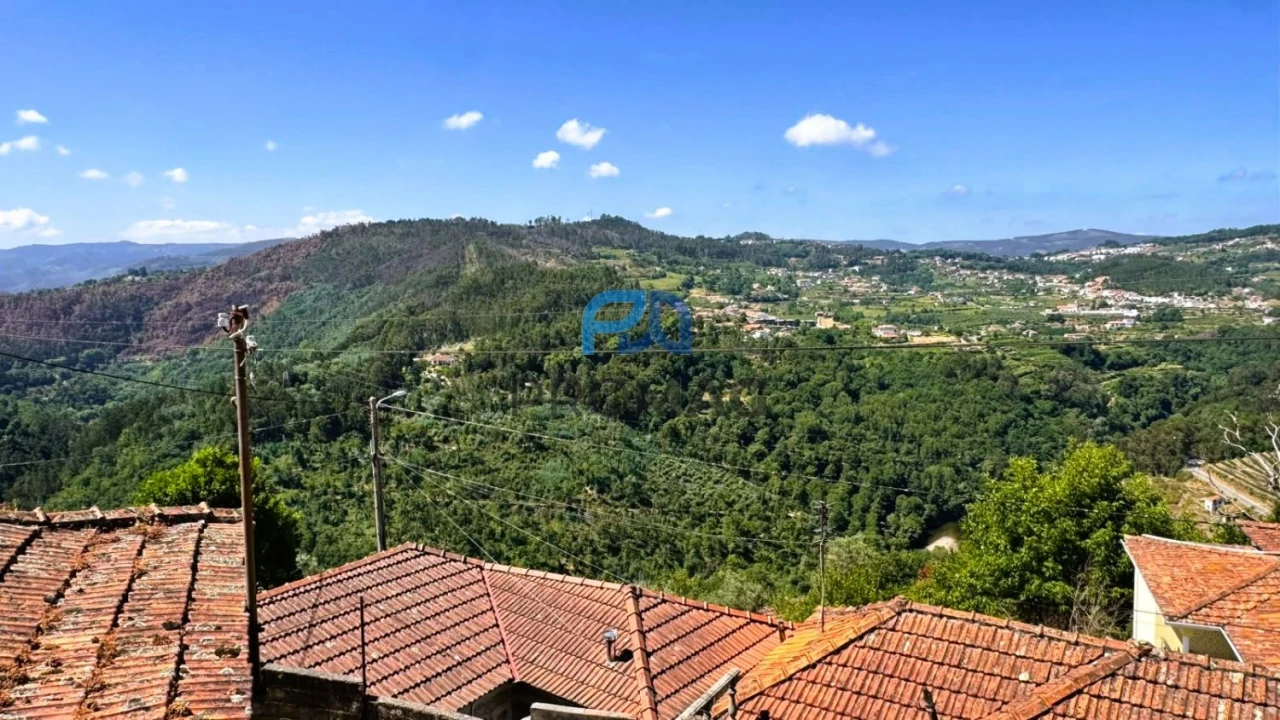 Moradia T3 para Venda em Souselo Foto 28