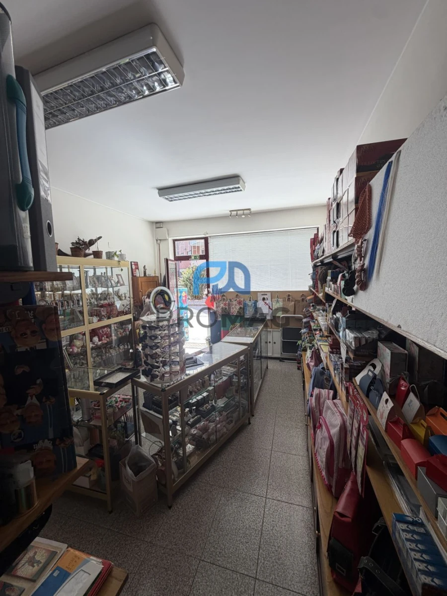 Loja para Venda em Custóias, Leça do Balio e Guifões Foto 12