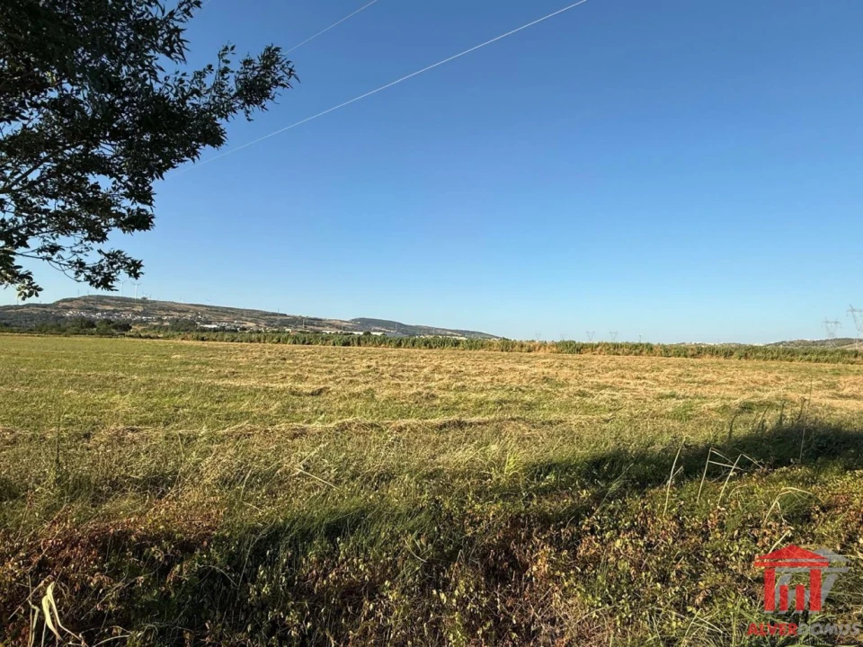 Terreno para Venda em Santo Antão e São Julião do Tojal Foto 3