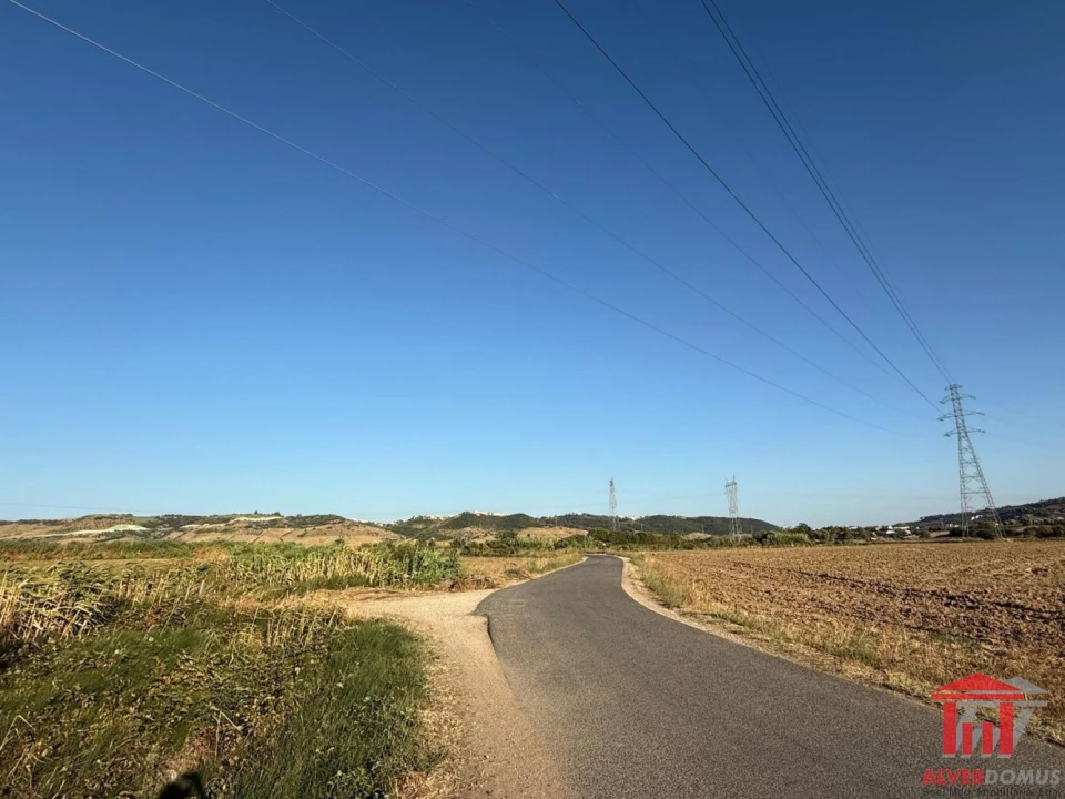Terreno para Venda em Santo Antão e São Julião do Tojal Foto 4