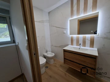 Apartamento T2 para Venda em Cavernães