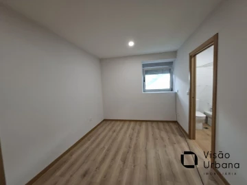 Apartamento T2 para Venda em Cavernães