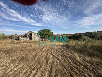 Quinta para Venda em Azoia de Cima e Tremês
