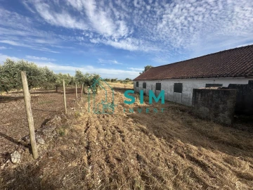 Quinta para Venda em Azoia de Cima e Tremês