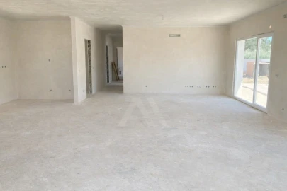 Moradia T3 para Venda em Nossa Senhora do Pópulo, Coto e São Gregório