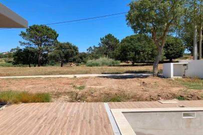 Moradia T3 para Venda em Nossa Senhora do Pópulo, Coto e São Gregório