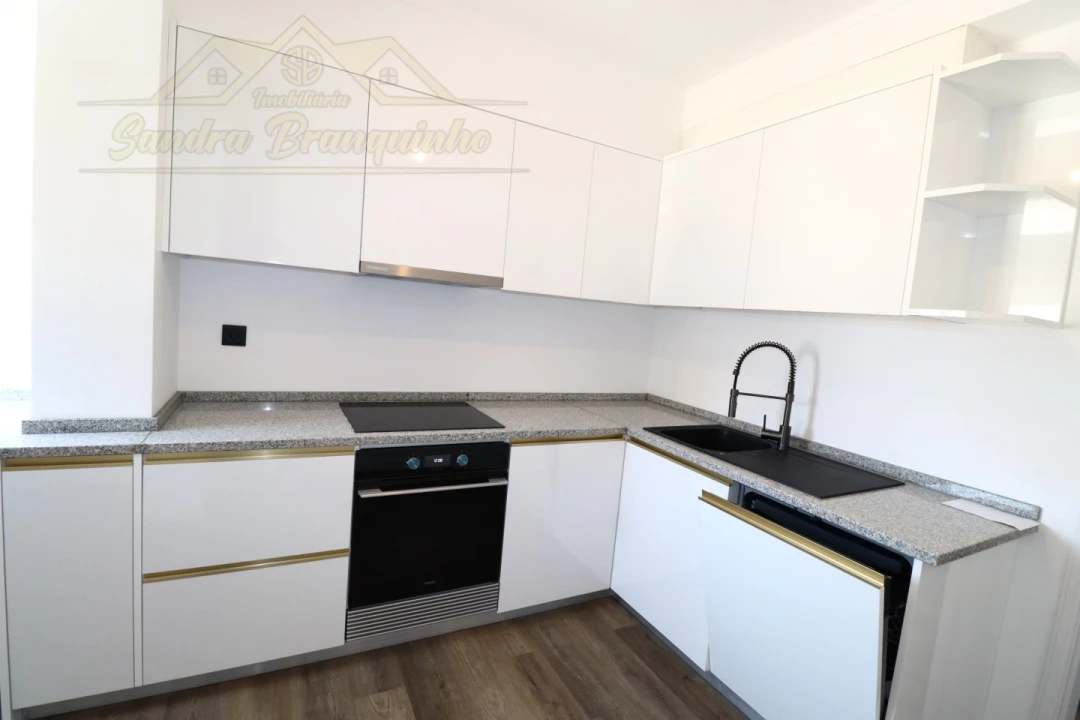 Apartamento T2 para Venda em Silveira Foto 1