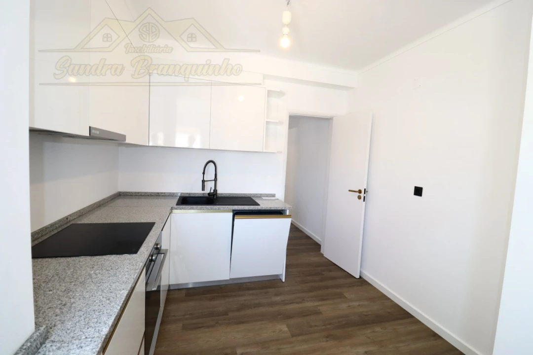 Apartamento T2 para Venda em Silveira Foto 4