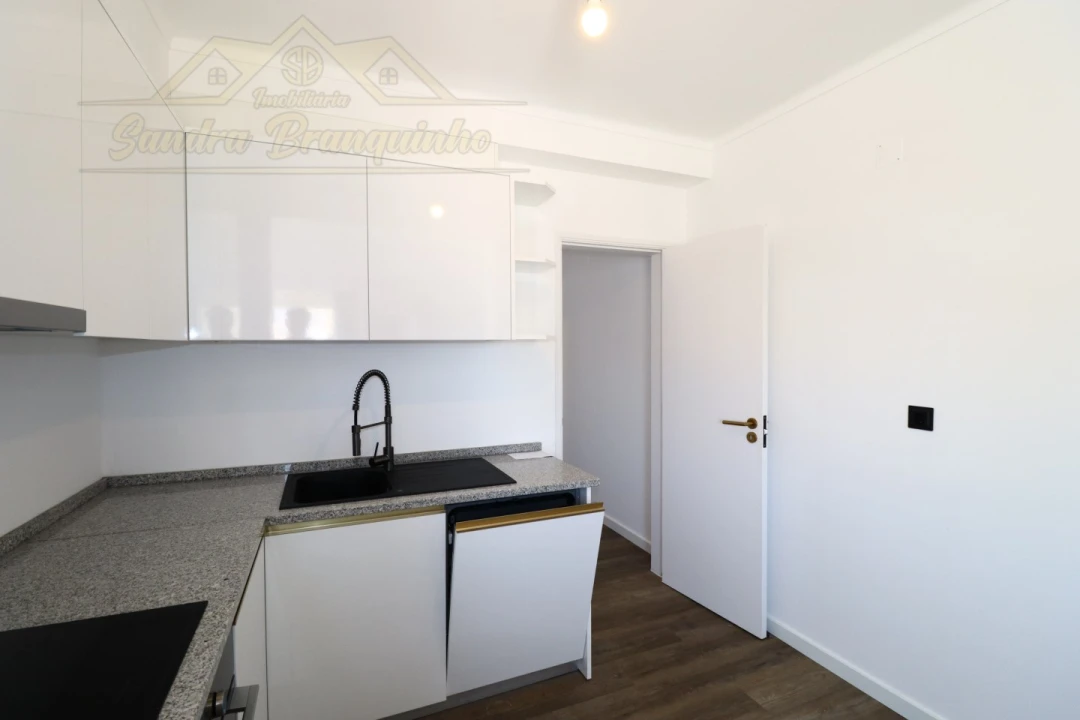 Apartamento T2 para Venda em Silveira Foto 5