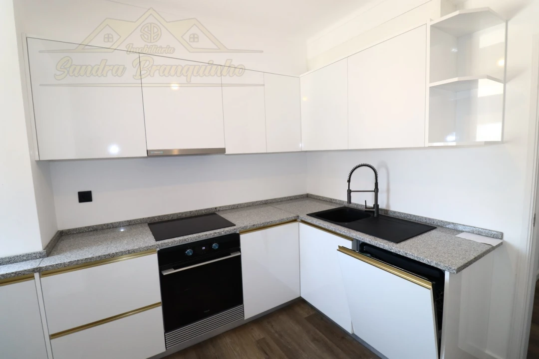 Apartamento T2 para Venda em Silveira Foto 6
