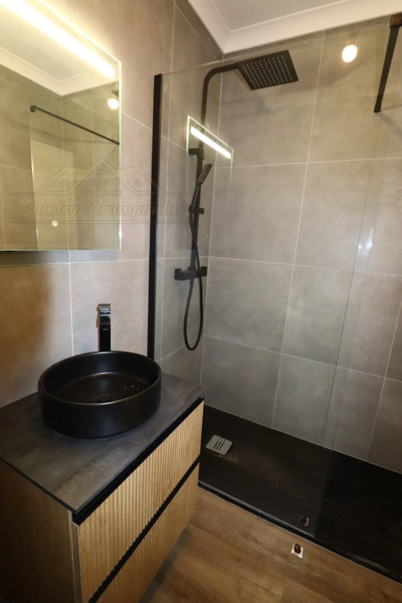 Apartamento T2 para Venda em Silveira Foto 12