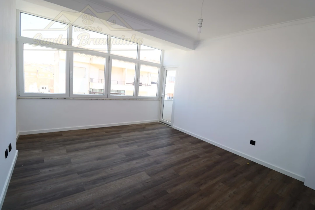 Apartamento T2 para Venda em Silveira Foto 14