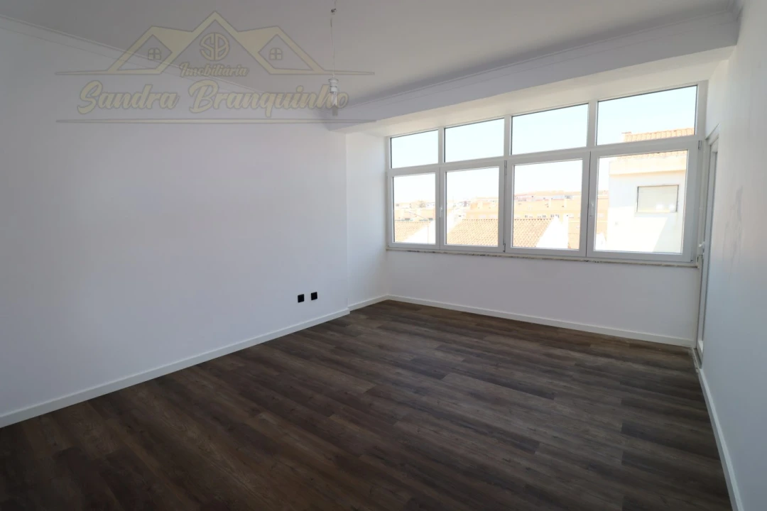 Apartamento T2 para Venda em Silveira Foto 15