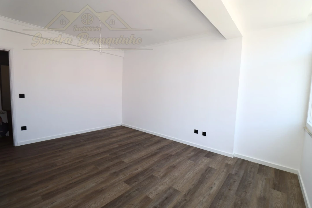 Apartamento T2 para Venda em Silveira Foto 17