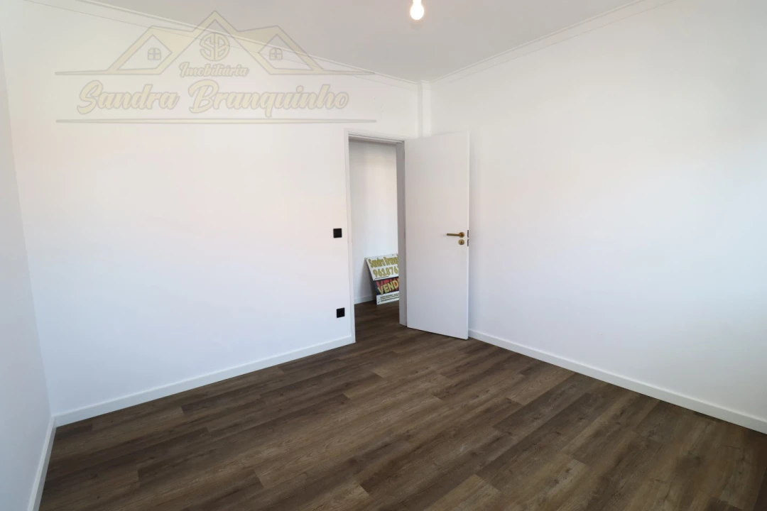 Apartamento T2 para Venda em Silveira Foto 20