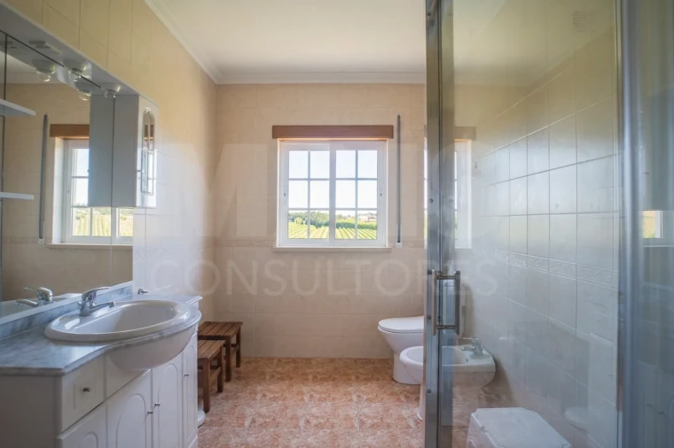 Moradia T2 para Venda em Painho e Figueiros Foto 8