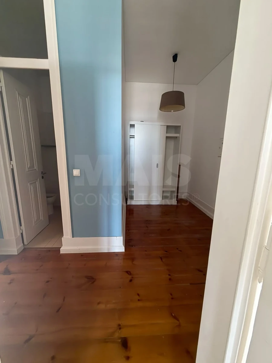 Apartamento T1 para Arrendamento em Misericórdia Foto 10