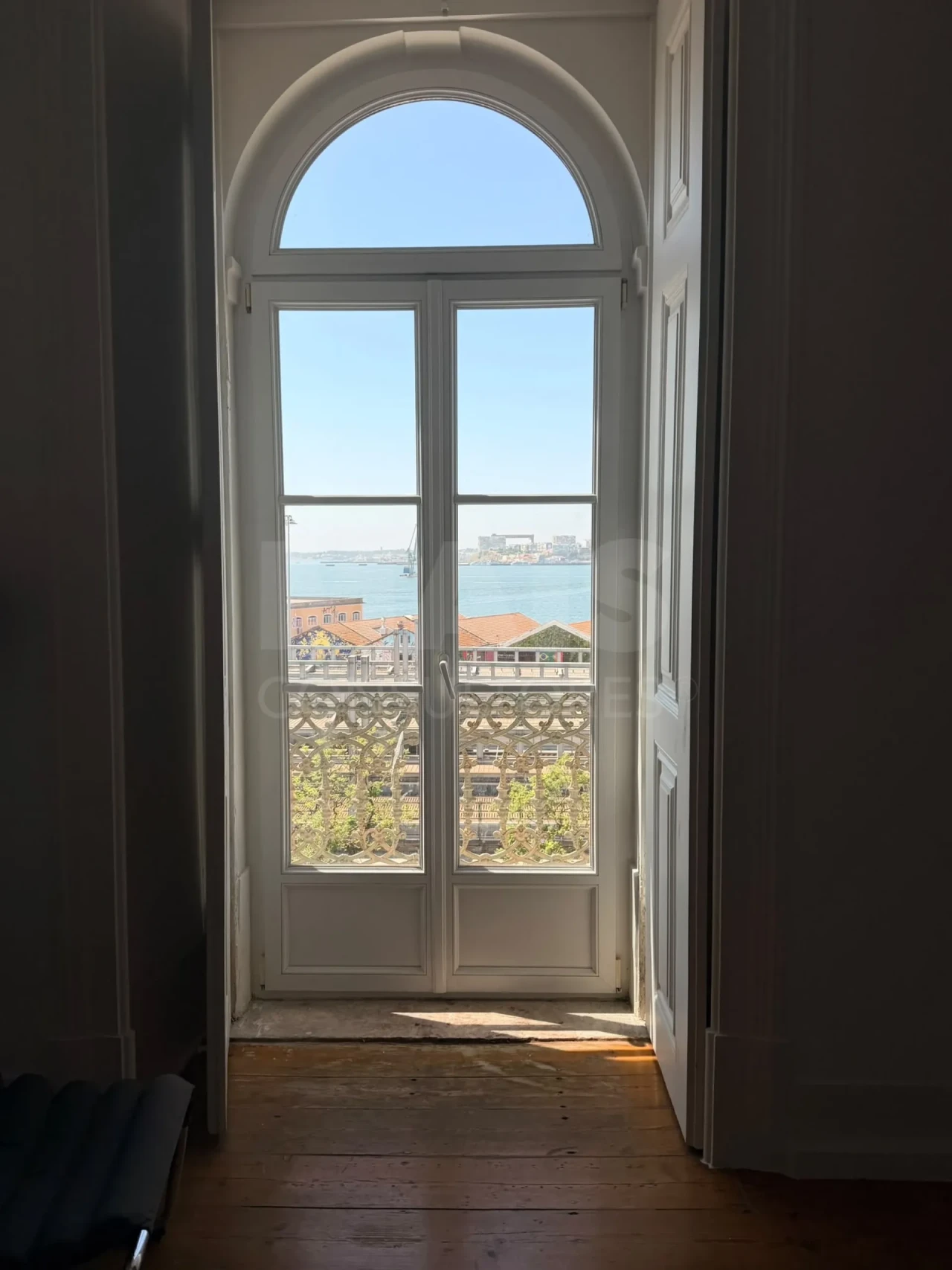 Apartamento T1 para Arrendamento em Misericórdia Foto 8